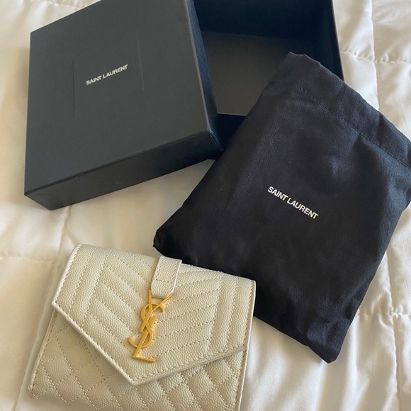 Saint Laurent Compact Tri Fold YSL Leather Wallet - Picture 4 of 7